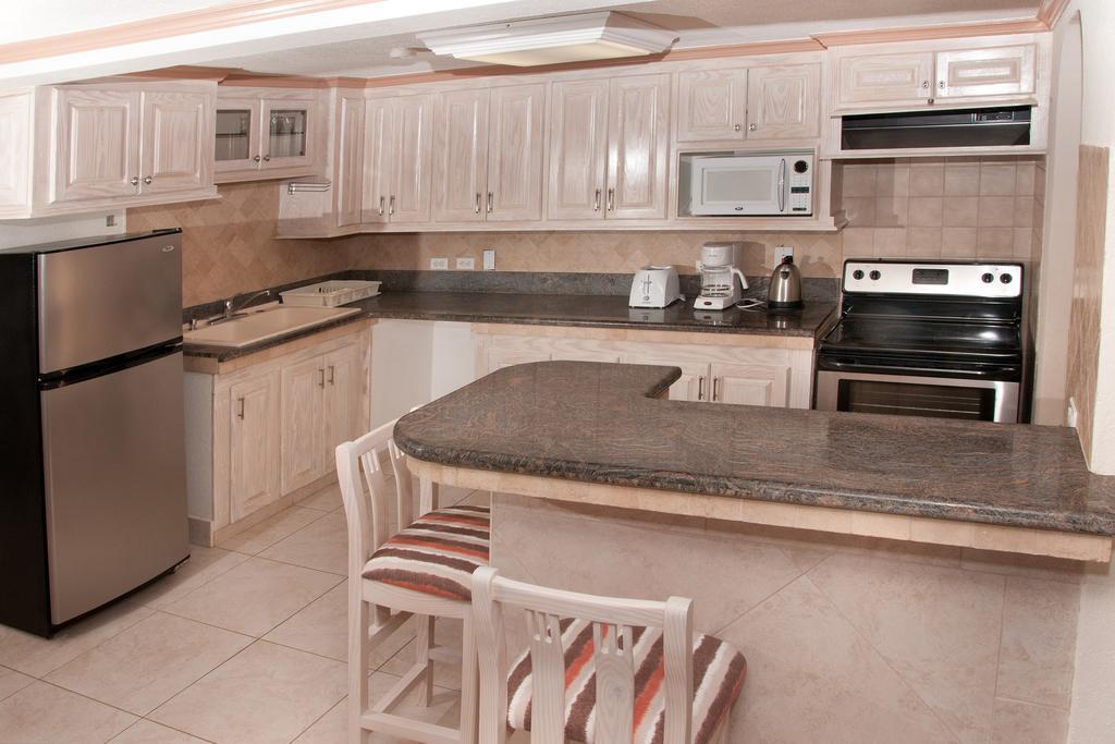 Sandy Bliss Condominiums Saint James Rum bild